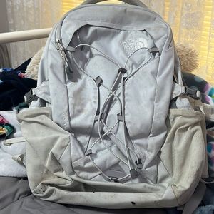 Beat up Northface womens borealis